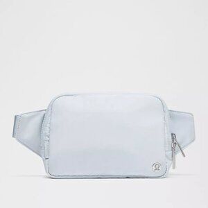 Lululemon Everywhere Belt Bag Large 2L in Starch Blue, BNWT